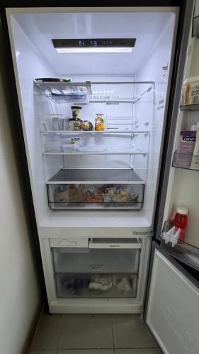 Second-hand Hisense 417L Bottom Mount Fridge - Photo 4)