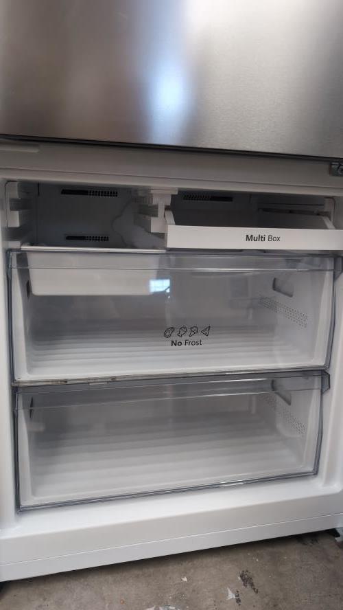 Second-hand Hisense 417L Bottom Mount Fridge - Photo 4)