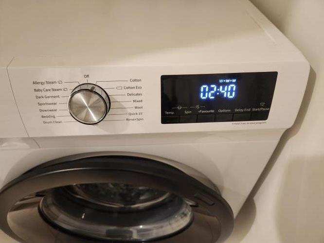 Second-hand Hisense 7.5kg Front Load Washing Machine - Photo 4)