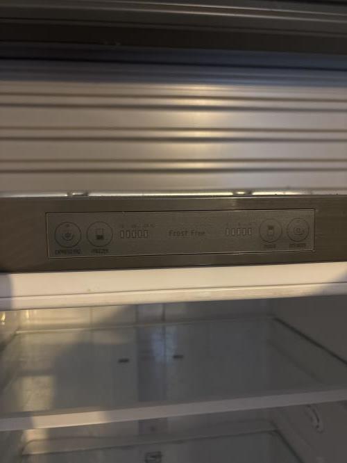 Second-hand LG 310L Bottom Mount Fridge - Photo 4)