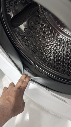 Second-hand Electrolux 7.5kg / 4.5kg Washer-Dryer Combo - Photo 4)
