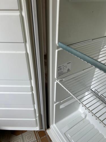 Second-hand Westinghouse 299L Freezer (no fridge section, just freezer) - Photo 4)