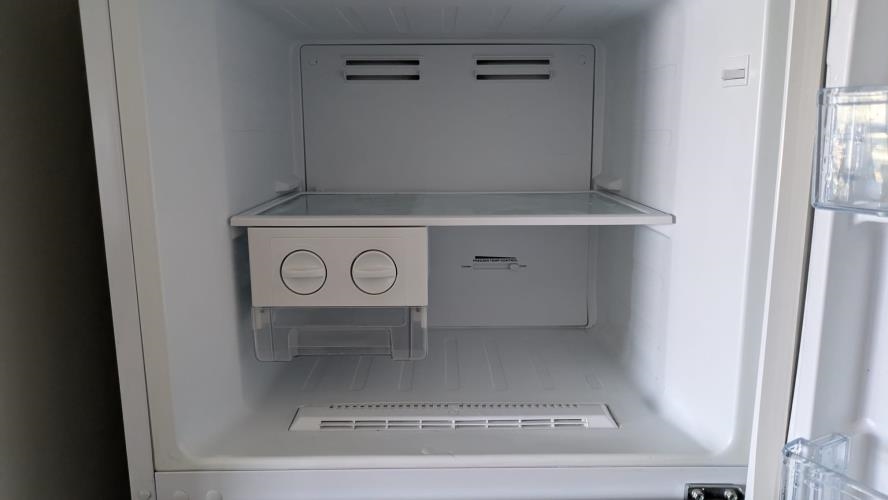 Second-hand Hisense 350L Top Mount Fridge - Photo 4)
