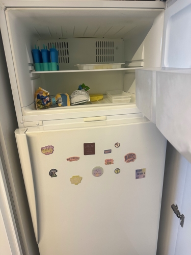 Second-hand Fisher & Paykel 380L Top Mount Fridge - Photo 4)