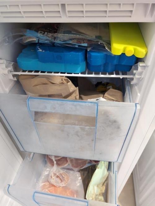Second-hand Chiq 185L Freezer - Photo 4)