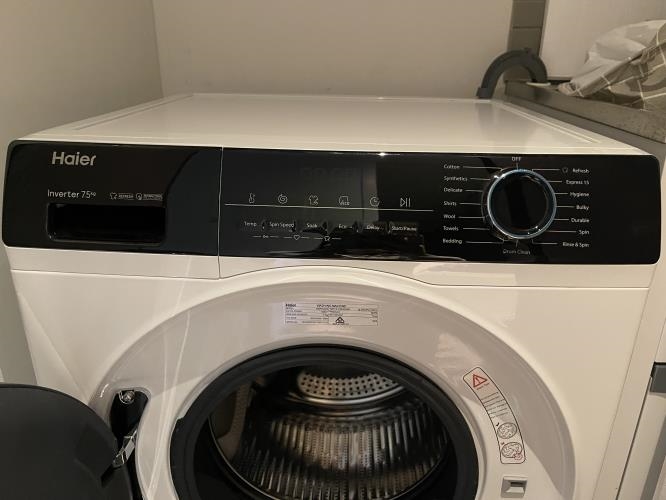 Second-hand Haier 7.5kg Front Load Washing Machine - Photo 4)