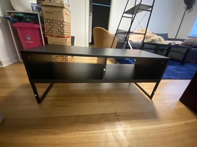 Second-hand TV Table - Photo 4)