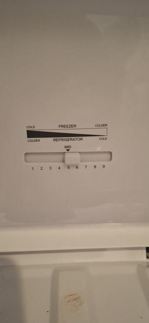 Second-hand Hisense 205L Top Mount Fridge - Photo 4)