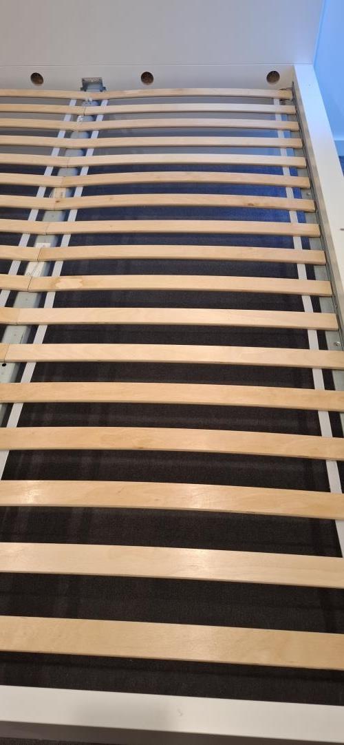 Second-hand IKEA Malm Queen Size Bed Frame - Photo 4)