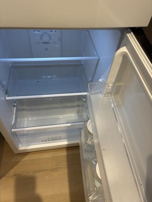 Second-hand Hisense 205L Top Mount Fridge - Photo 4)