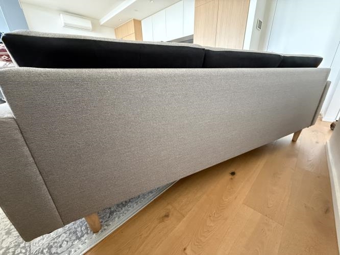 Second-hand Three Seater Sofa - Photo 4)