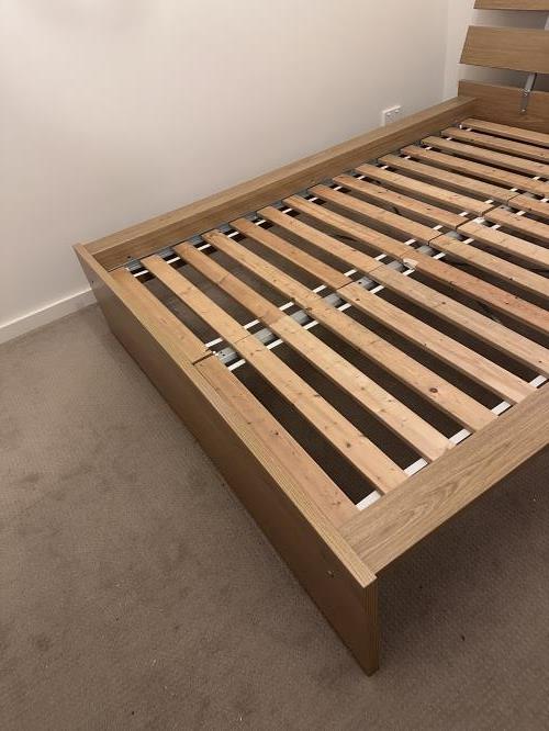 Second-hand Double Bed Frame - Photo 4)