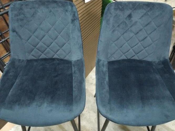Second-hand Set of 2 Stylish Bar Stools - Photo 4)