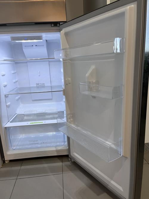 Second-hand Chiq 202L Top Mount Fridge - Photo 4)