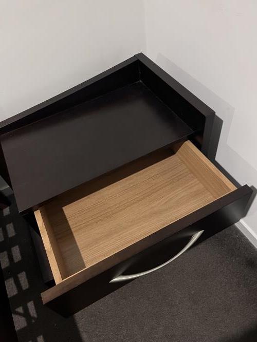 Second-hand Stylish Bedside Table - Photo 4)