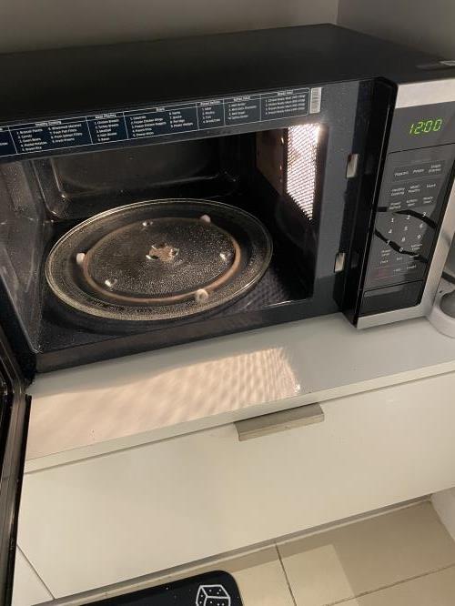 Second-hand Samsung Microwave - Photo 4)