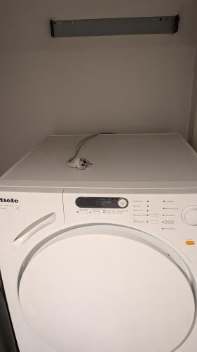 Second-hand Miele 6kg Dryer - Photo 4)