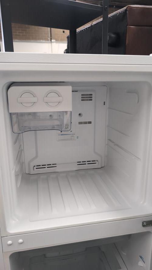 Second-hand Westinghouse 275L Top Mount Fridge - Photo 4)