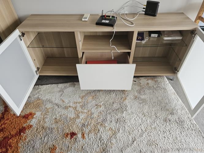 Second-hand TV Table - Photo 4)