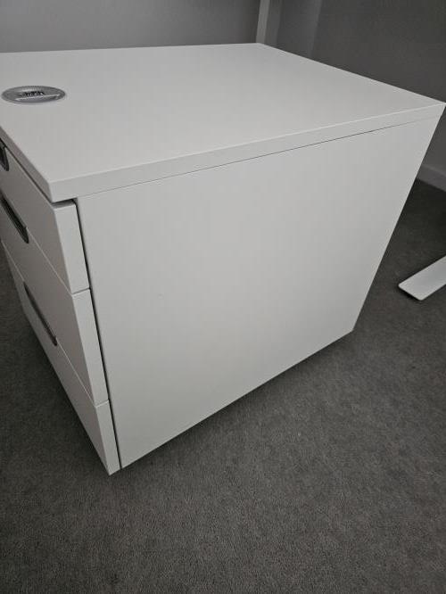 Second-hand IKEA GALANT Drawer Unit on Castors - Photo 4)