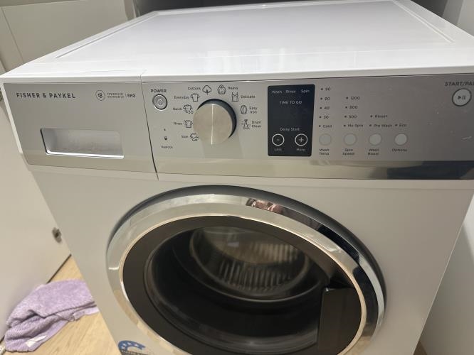 Second-hand Fisher & Paykel 8kg Front Load Washing Machine - Photo 4)