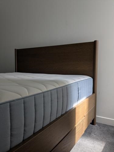 Second-hand IKEA TONSTAD Queen Size Bed Frame - Photo 4)