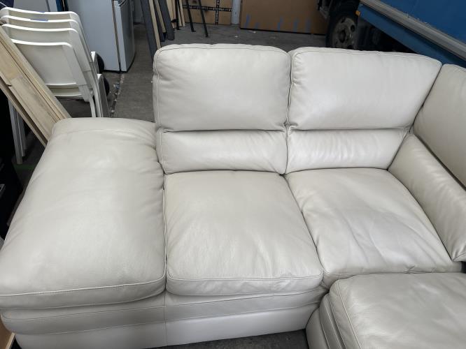 Second-hand L-Shape Couch - Photo 4)