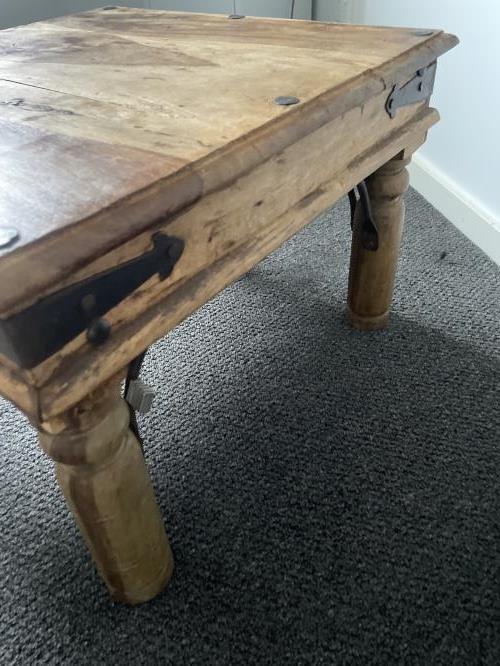Second-hand Coffee Table - Photo 4)