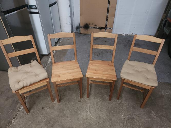 Second-hand IKEA Dining Table with 4 Chairs - Photo 4)