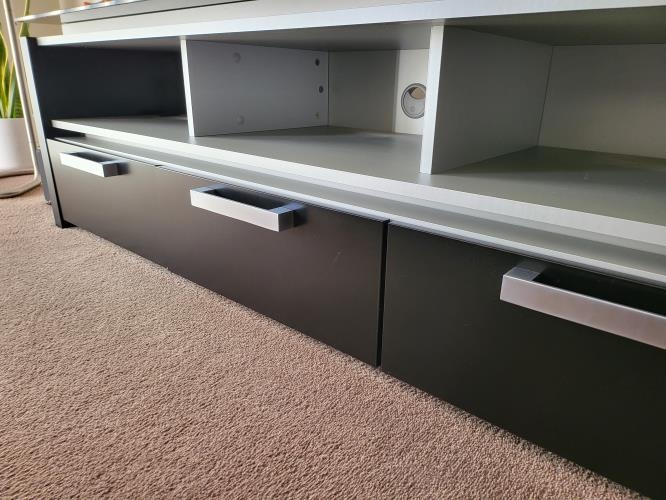 Second-hand Entertainment Unit - Photo 4)