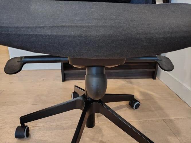 Second-hand IKEA Markus Office Swivel Chair - Photo 4)