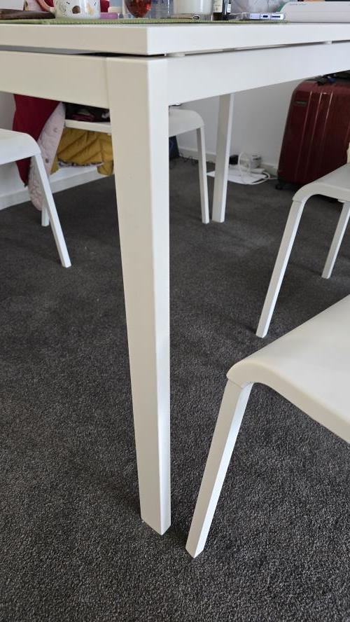 Second-hand IKEA Dining Table with 4 Chairs - Photo 4)