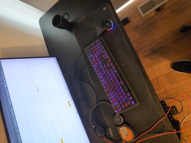 Second-hand Electric Height-Adjustable Desk - Photo 4)