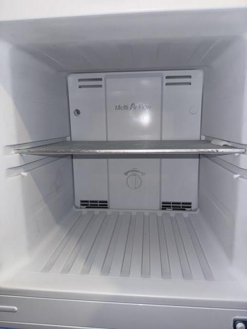 Second-hand Chiq 202L Top Mount Fridge - Photo 4)
