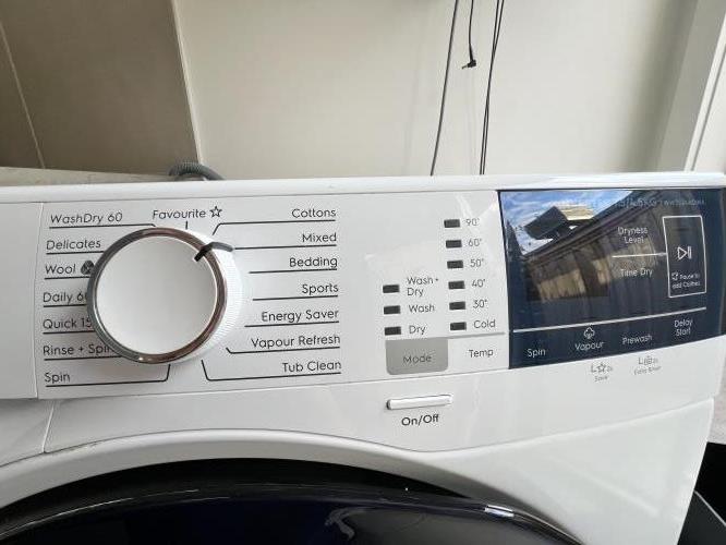 Second-hand Electrolux 7.5kg / 4.5kg Washer-Dryer Combo - Photo 4)