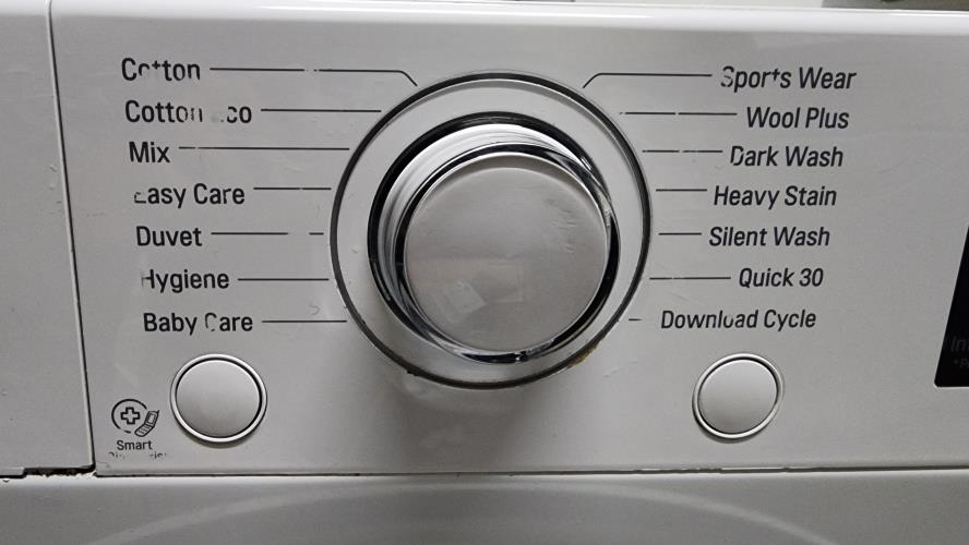 Second-hand LG 7.5kg Front Load Washing Machine - Photo 5)