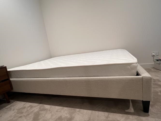 Second-hand Double Bed Frame - Photo 5)