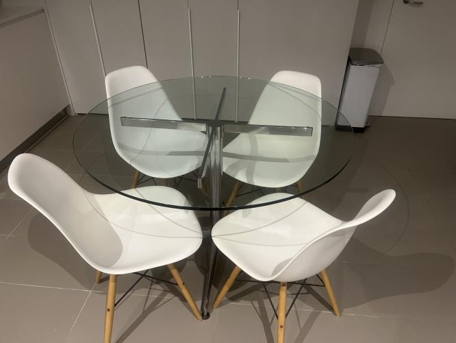 Second-hand Dining Table with 4 Chairs - Photo 5)