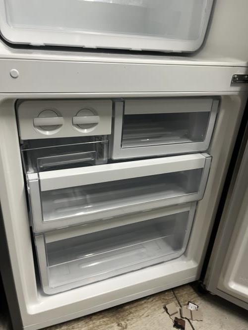 Second-hand Westinghouse 370L Bottom Mount Fridge - Photo 5)