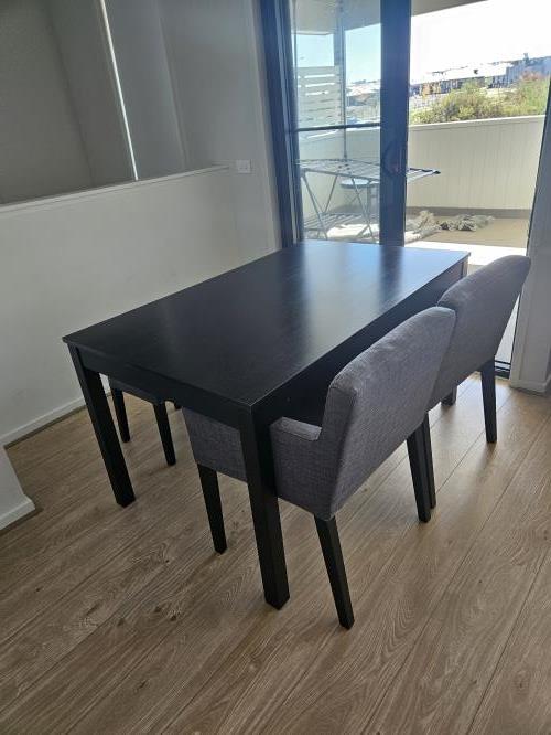 Second-hand Dining Table with 2 Chairs and 2 Stools - Photo 5)