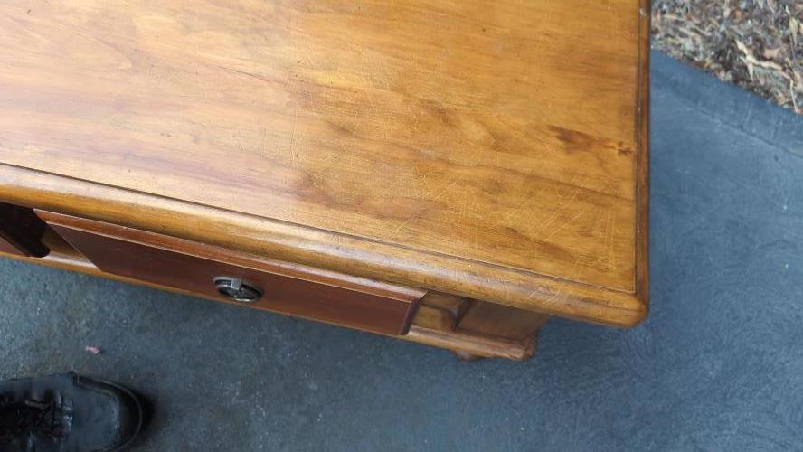 Second-hand Coffee Table - Photo 5)