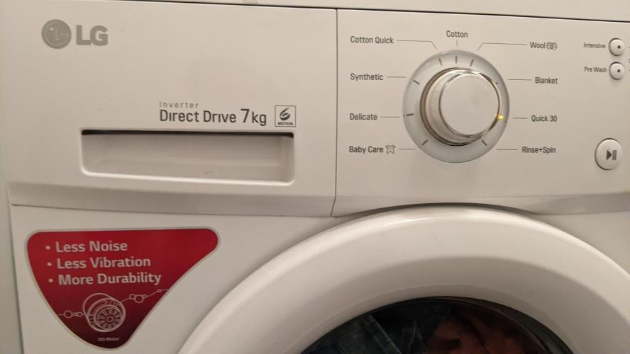 Second-hand LG 7kg Front Load Washing Machine - Photo 5)