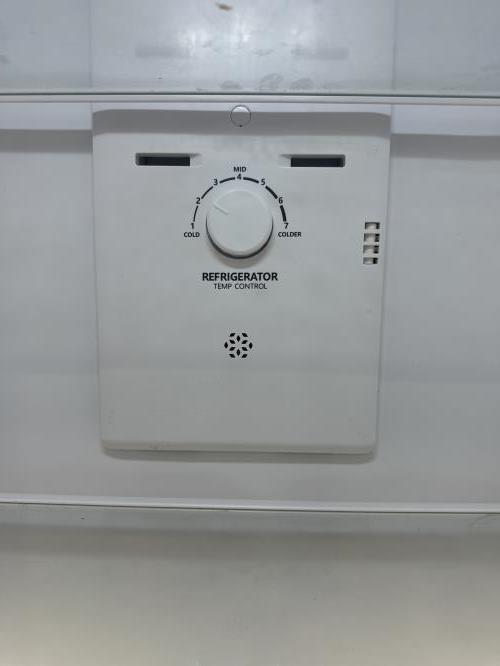 Second-hand Hisense 205L Top Mount Fridge - Photo 5)