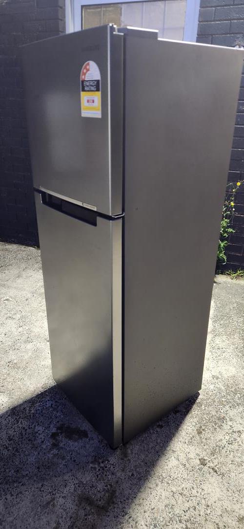 Second-hand Samsung 250L Top Mount Fridge - Photo 5)