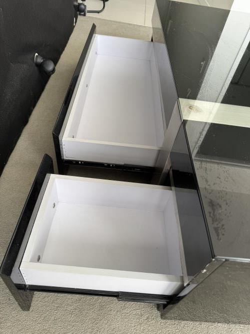 Second-hand Coffee Table - Photo 5)