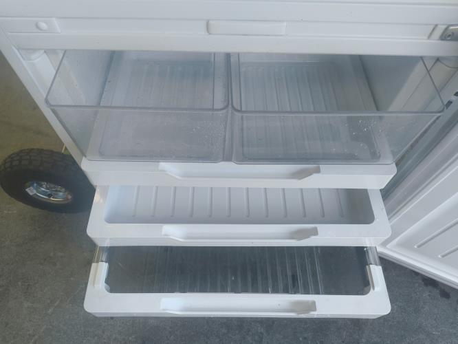 Second-hand Fisher & Paykel 442L Bottom Mount Fridge - Photo 5)