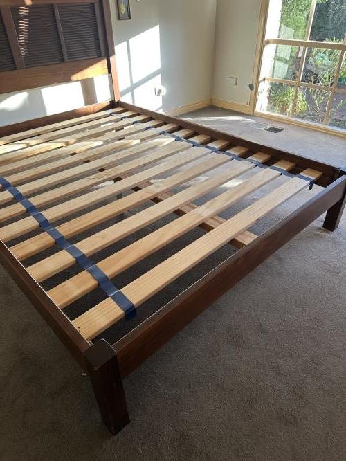 Second-hand Queen Size Bed Frame - Photo 5)