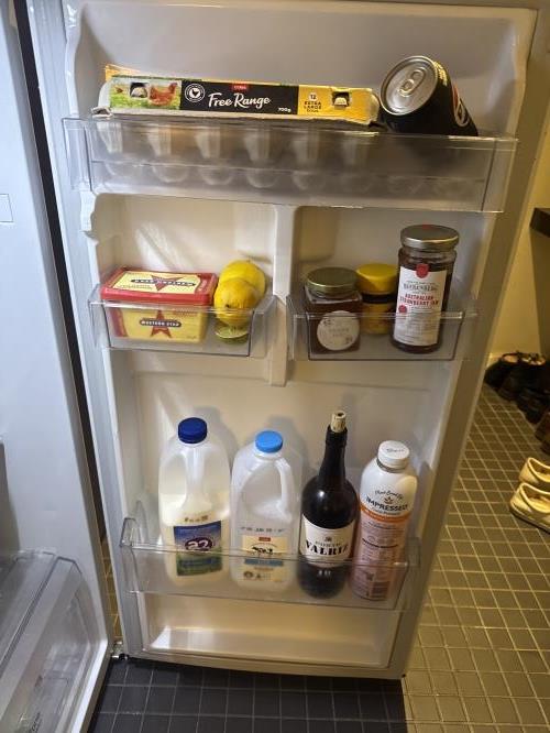 Second-hand LG 279L Top Mount Fridge - Photo 5)