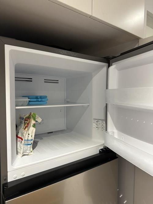 Second-hand Hisense 326L Top Mount Fridge - Photo 5)