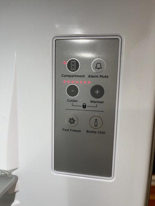 Second-hand Fisher & Paykel 442L Bottom Mount Fridge - Photo 5)